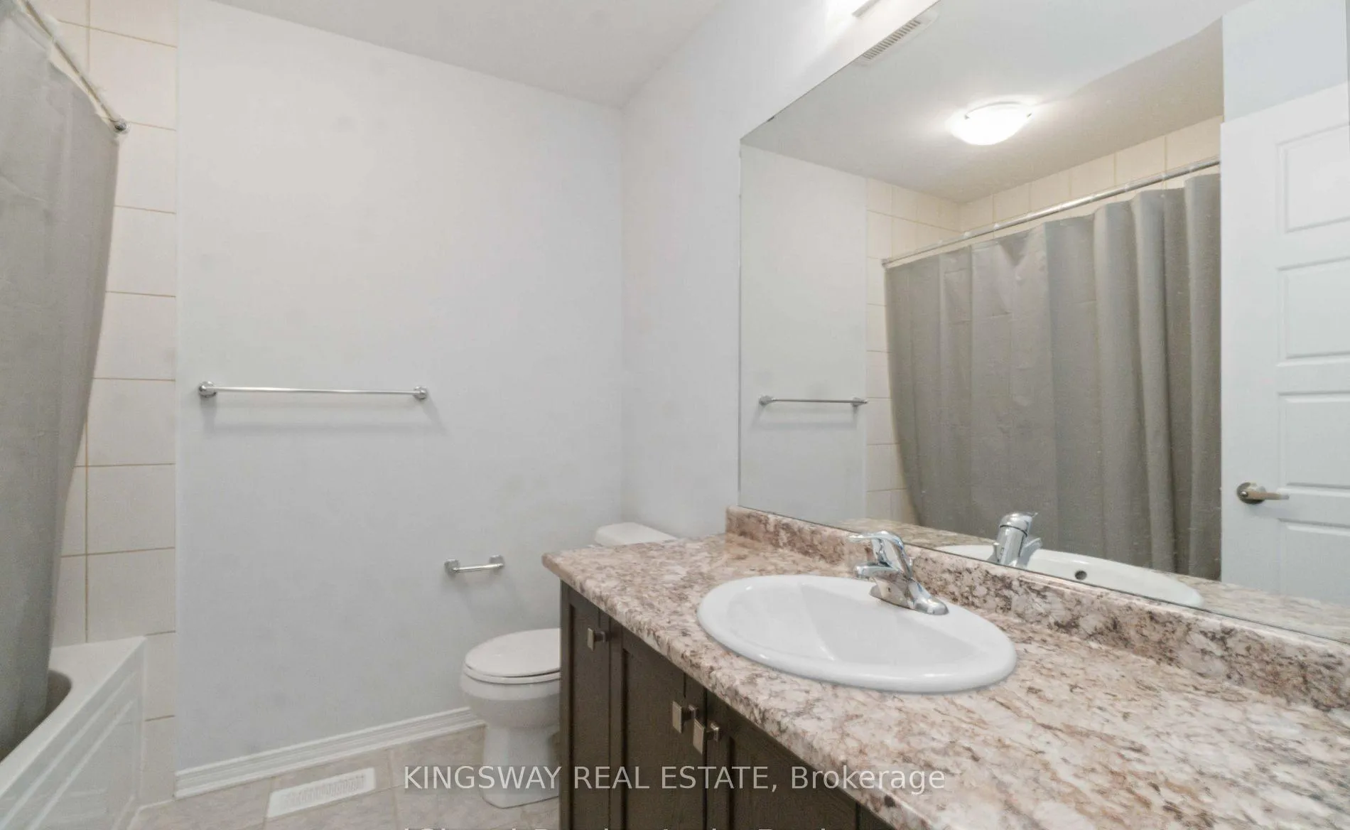Photo 20 of 17 Armes Street, Hamilton, Binbrook — HOMEH