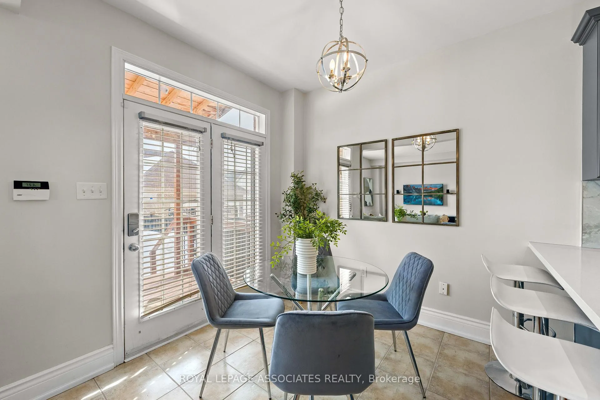 Photo 12 of 33 Evaridge Drive, Markham, Cornell — HOMEH