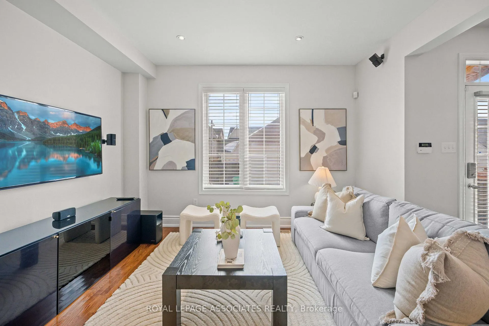 Photo 14 of 33 Evaridge Drive, Markham, Cornell — HOMEH