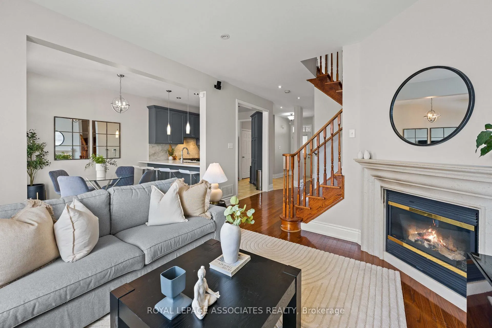 Photo 15 of 33 Evaridge Drive, Markham, Cornell — HOMEH
