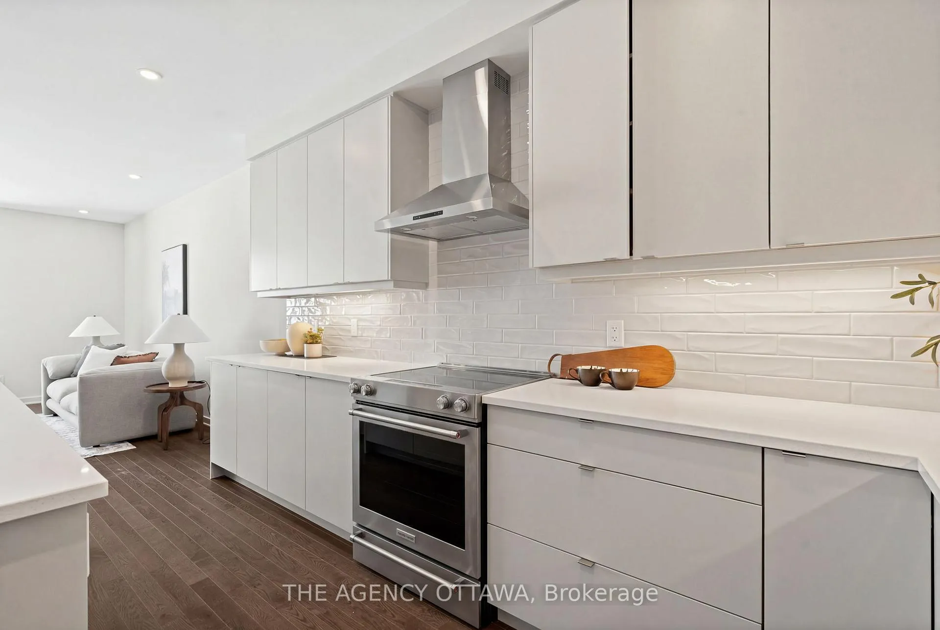 Photo 9 of 1003 Kitigan Grove, Ottawa, Kanata - Kanata Lakes/Heritage Hills — HOMEH