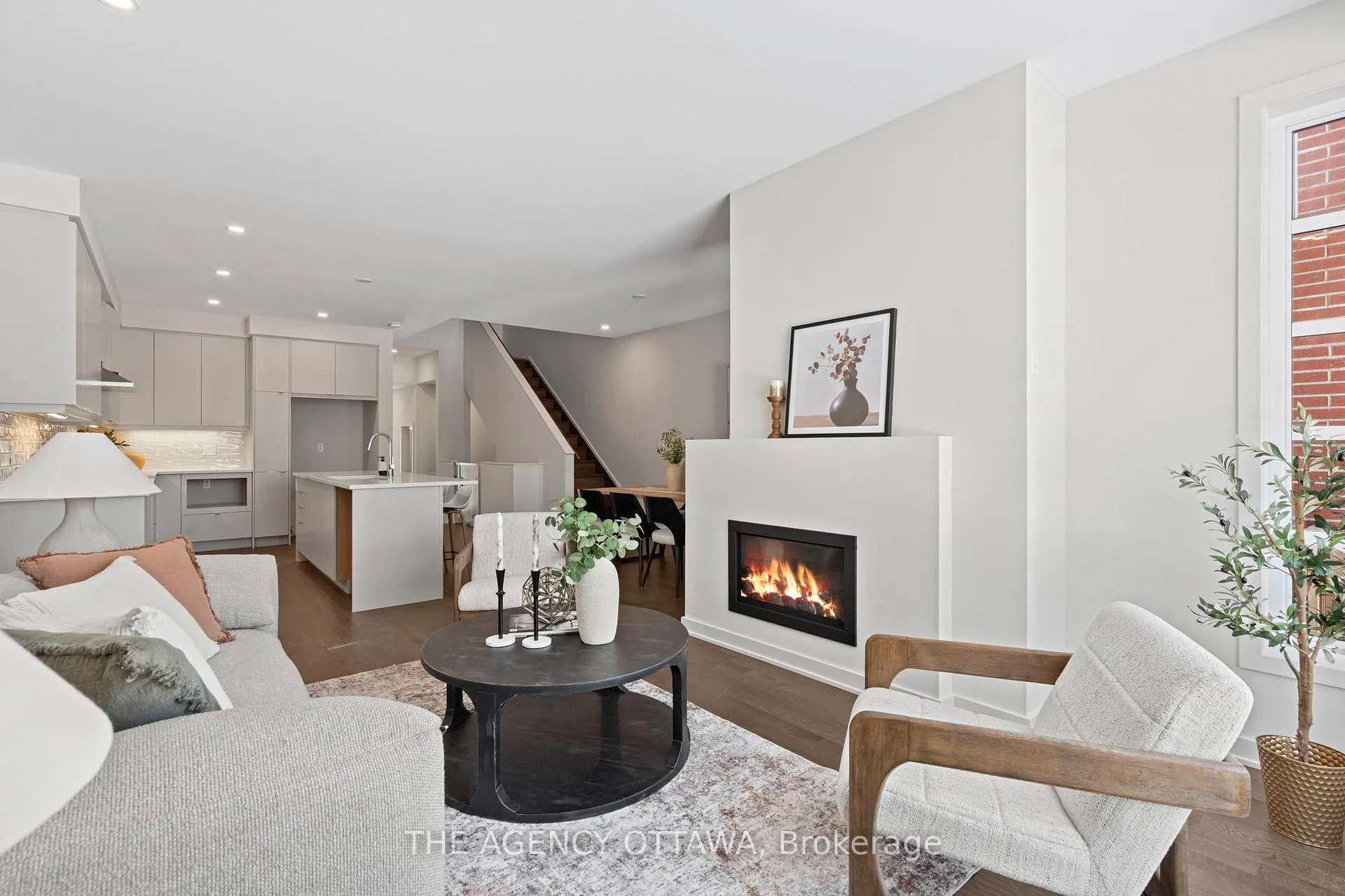 Photo 13 of 1003 Kitigan Grove, Ottawa, Kanata - Kanata Lakes/Heritage Hills — HOMEH