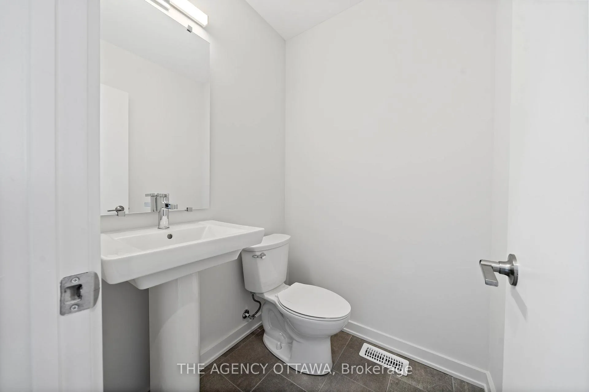 Photo 34 of 1003 Kitigan Grove, Ottawa, Kanata - Kanata Lakes/Heritage Hills — HOMEH
