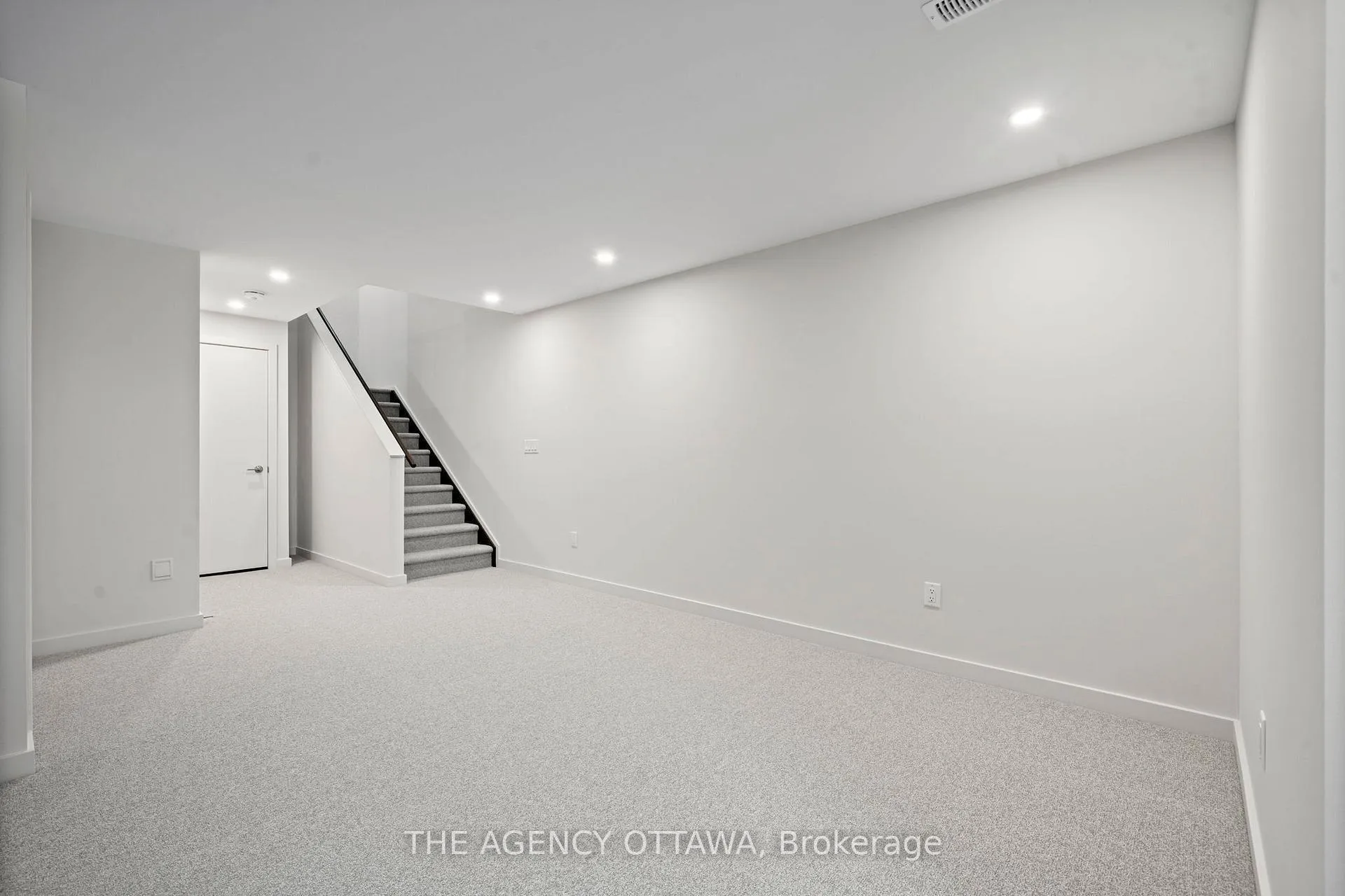 Photo 38 of 1003 Kitigan Grove, Ottawa, Kanata - Kanata Lakes/Heritage Hills — HOMEH