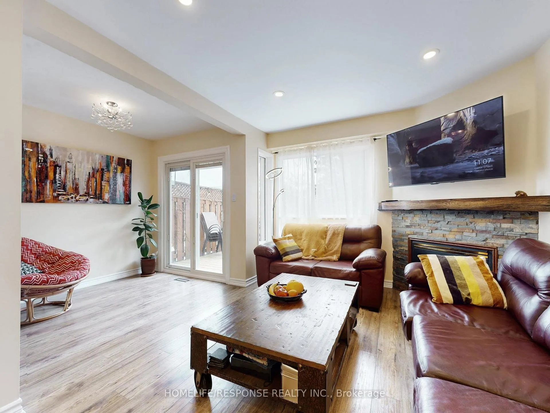 Photo 4 of 5134 Lampman Avenue, Burlington, Uptown — HOMEH