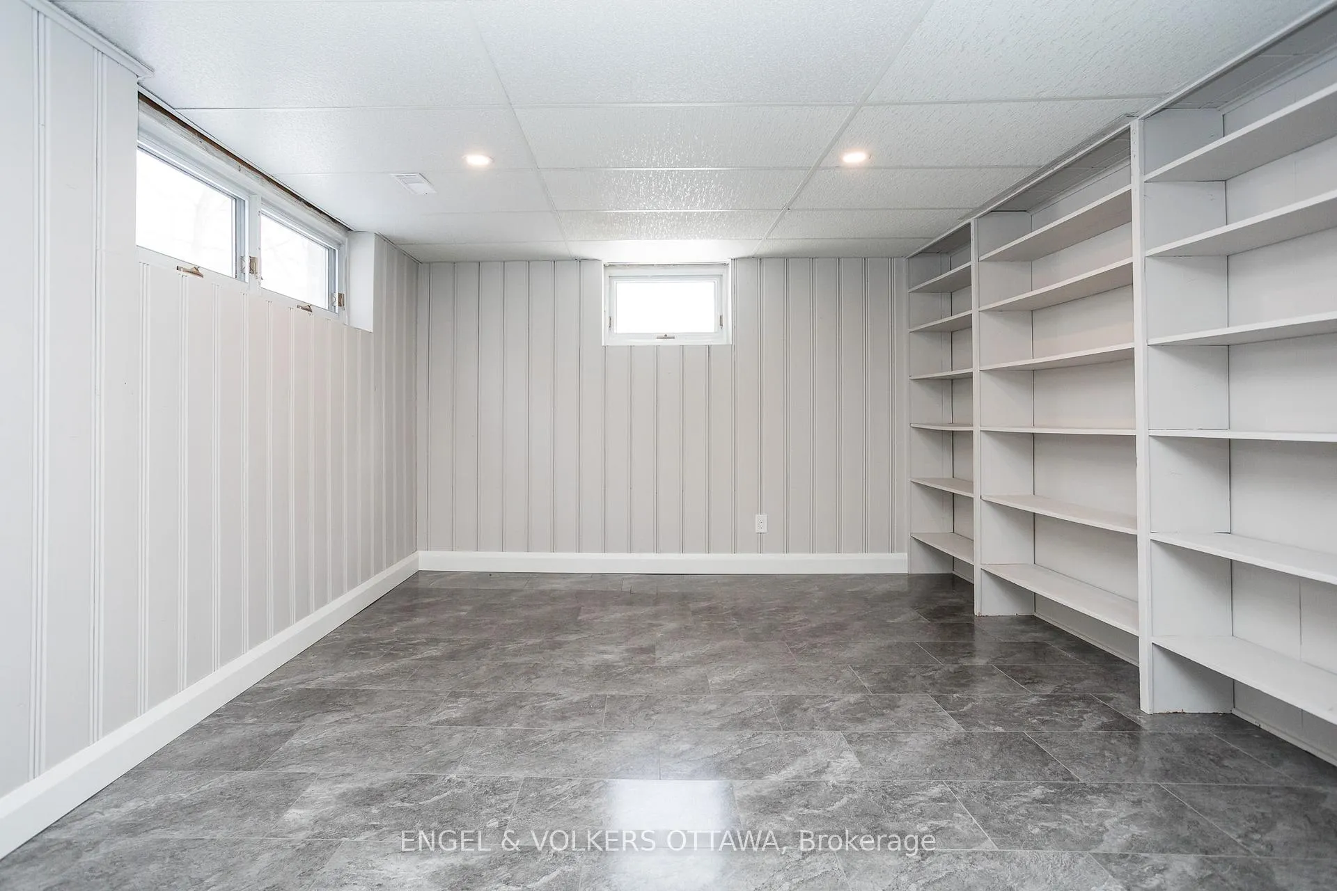 Photo 38 of 141 Rodney Crescent, Ottawa, Faircrest Heights — HOMEH