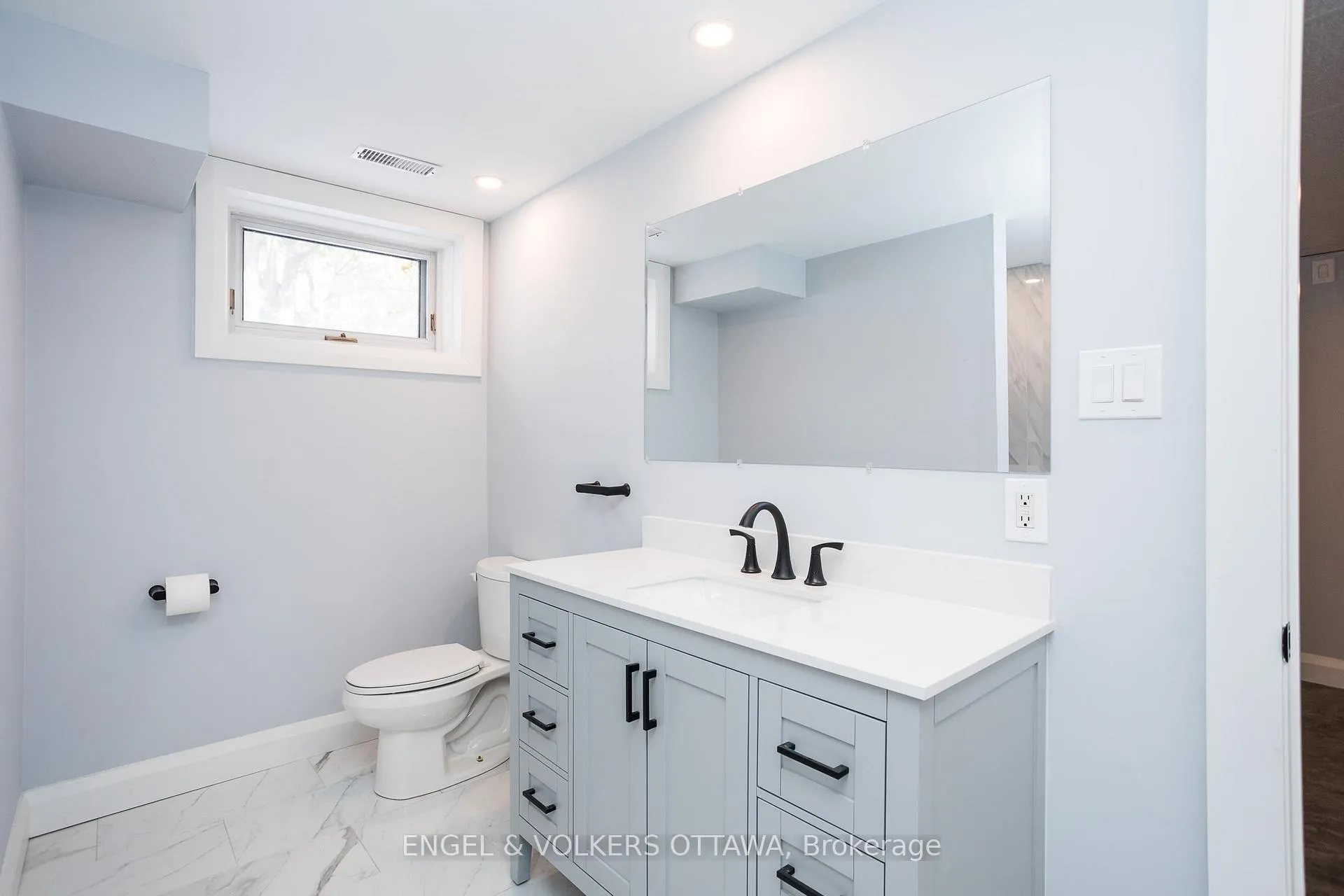 Photo 45 of 141 Rodney Crescent, Ottawa, Faircrest Heights — HOMEH
