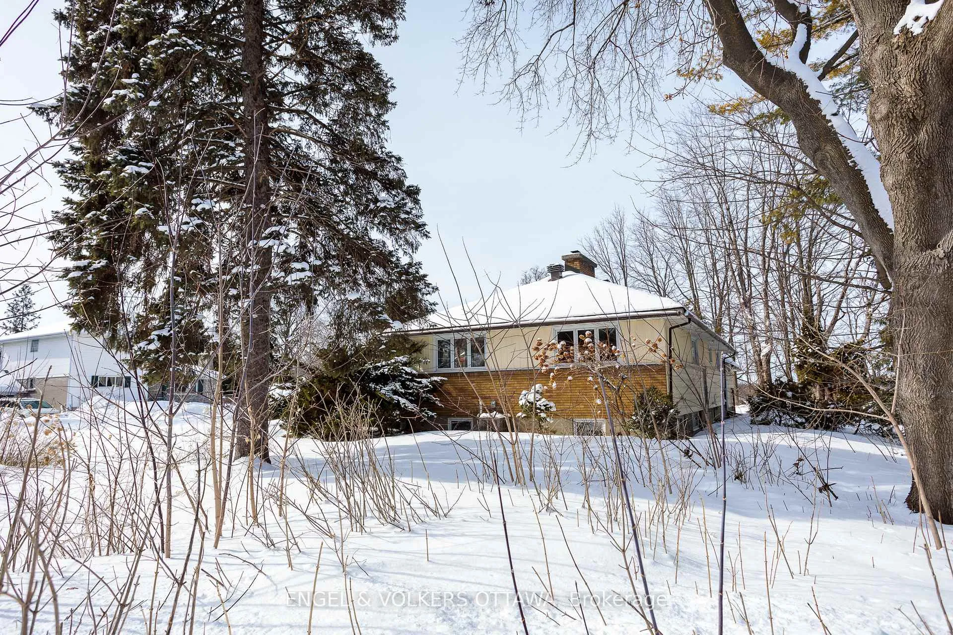 Photo 48 of 141 Rodney Crescent, Ottawa, Faircrest Heights — HOMEH
