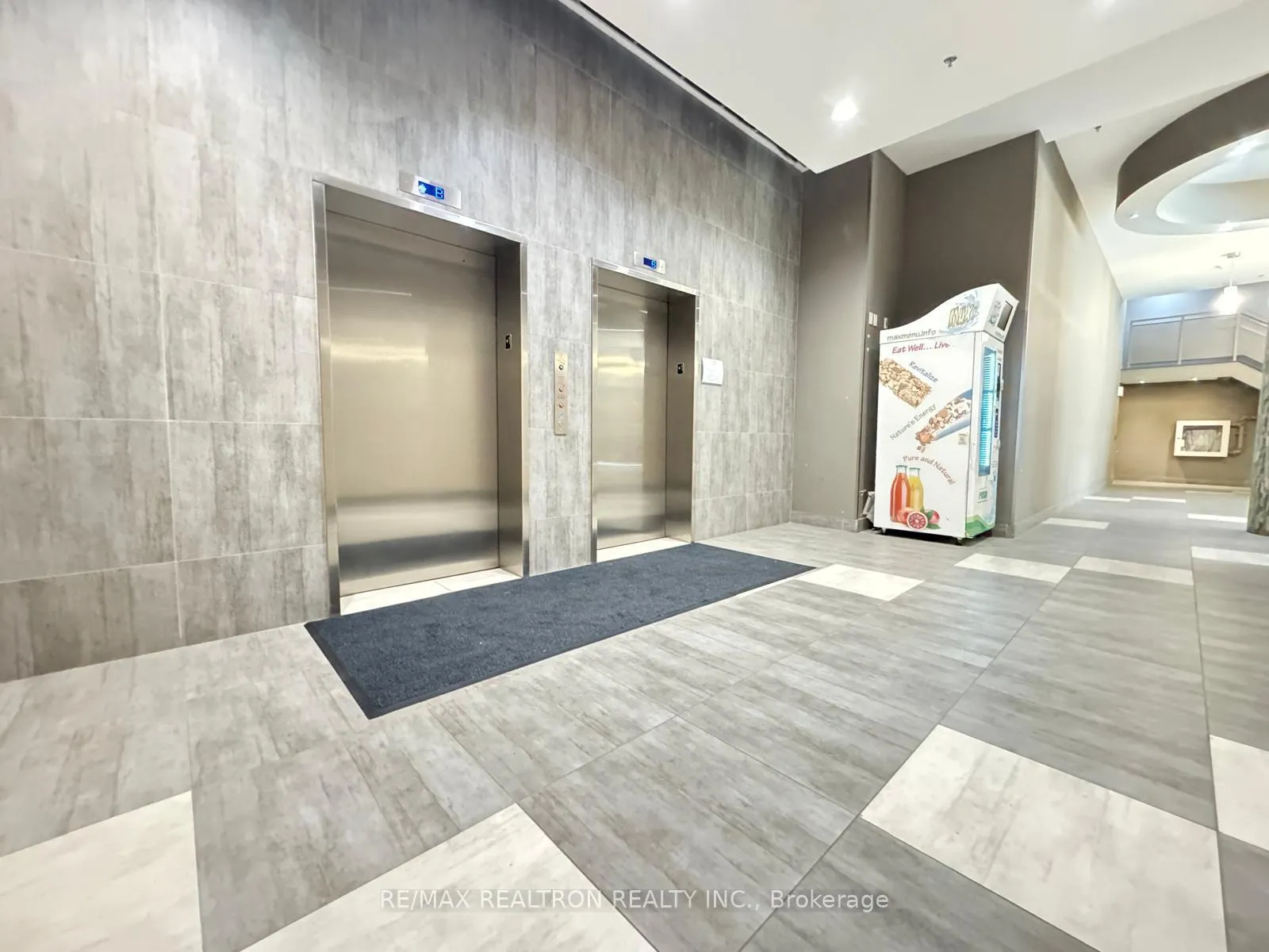 Photo 5 of Unit 719, 280 Lester Street, Waterloo, Downtown Waterloo — HOMEH