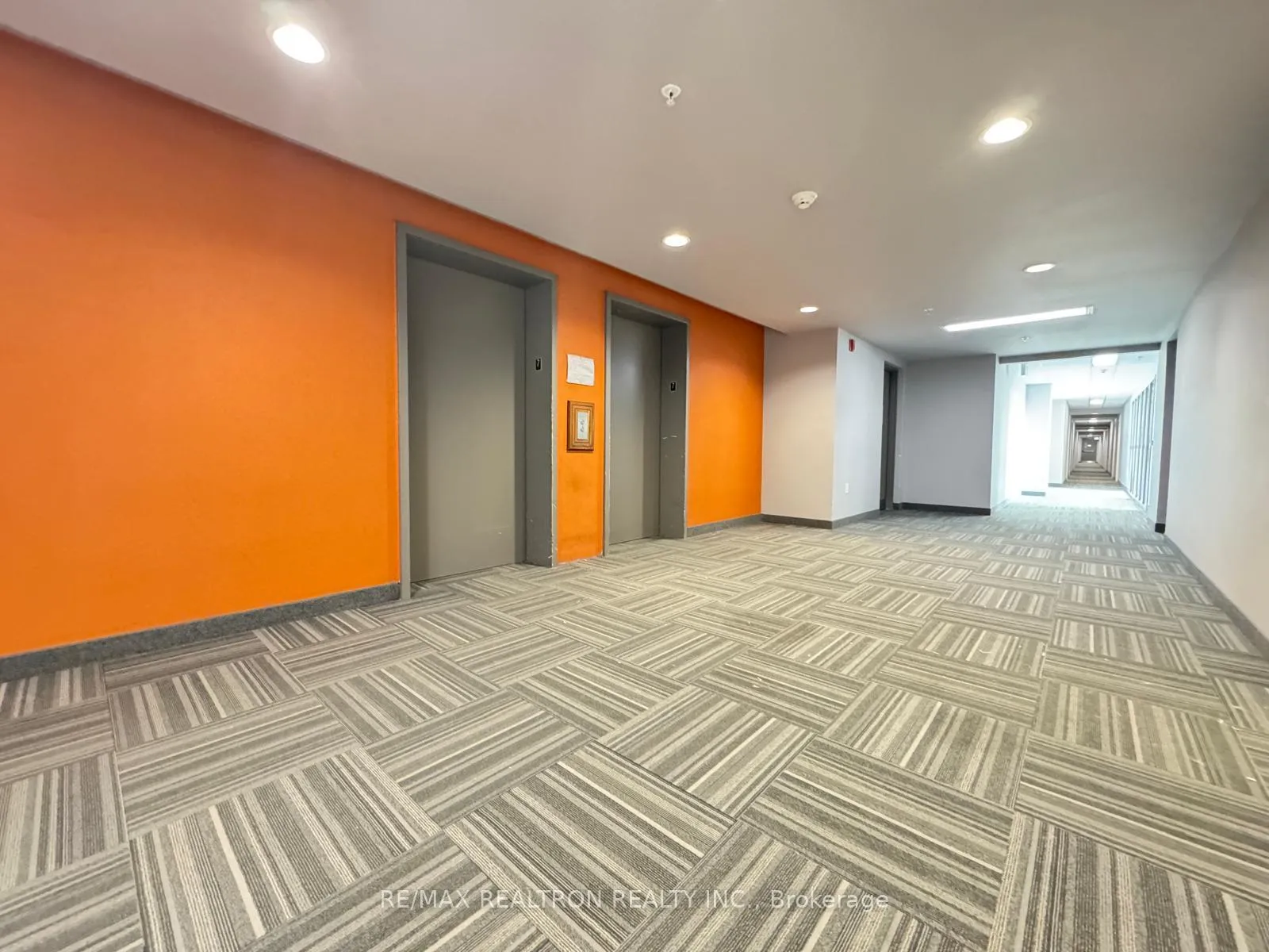 Photo 6 of Unit 719, 280 Lester Street, Waterloo, Downtown Waterloo — HOMEH