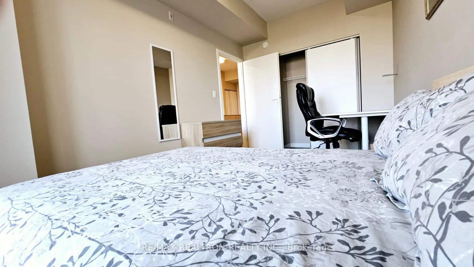 Photo 24 of Unit 719, 280 Lester Street, Waterloo, Downtown Waterloo — HOMEH