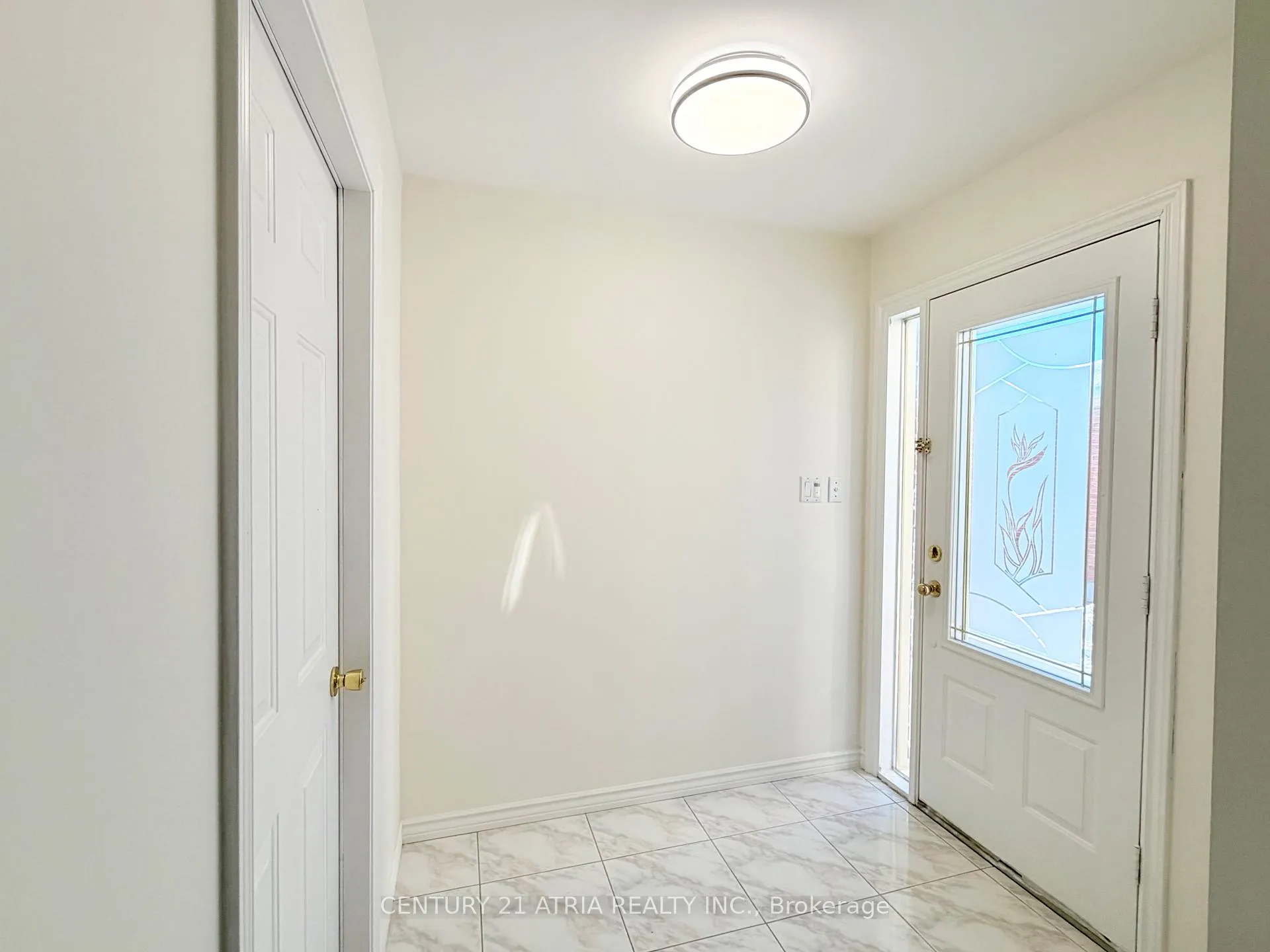 Photo 3 of 72 Bendamere Crescent, Markham, Raymerville — HOMEH
