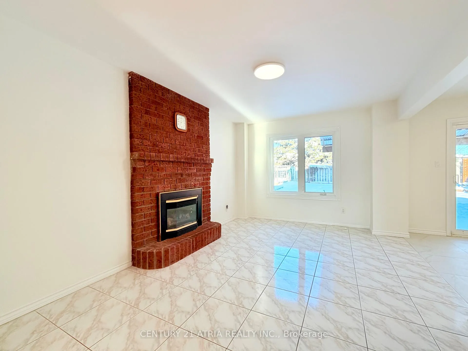 Photo 10 of 72 Bendamere Crescent, Markham, Raymerville — HOMEH