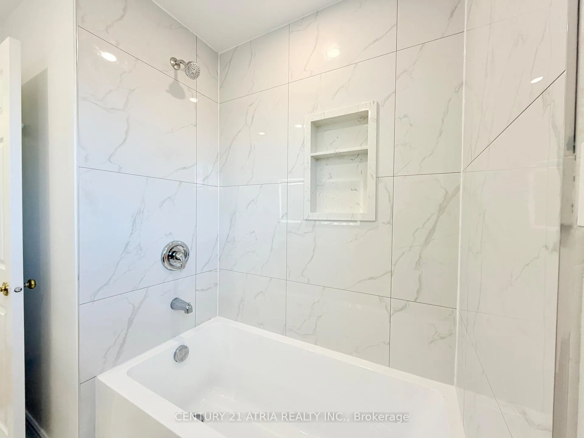 Photo 34 of 72 Bendamere Crescent, Markham, Raymerville — HOMEH