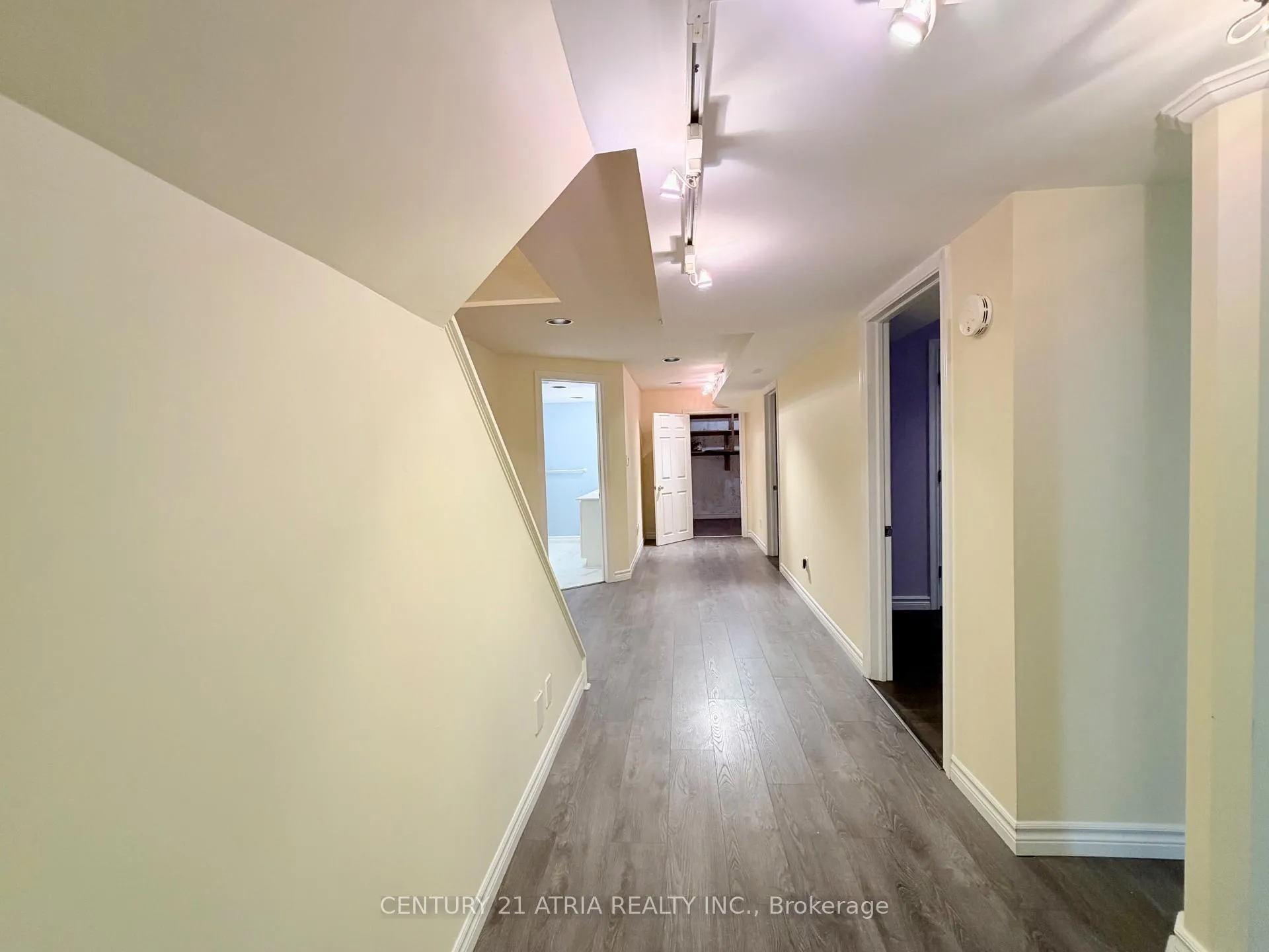 Photo 36 of 72 Bendamere Crescent, Markham, Raymerville — HOMEH
