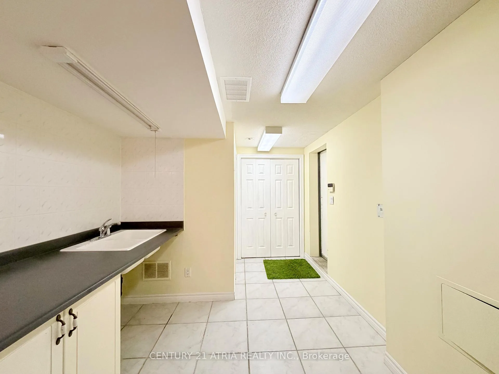 Photo 37 of 72 Bendamere Crescent, Markham, Raymerville — HOMEH