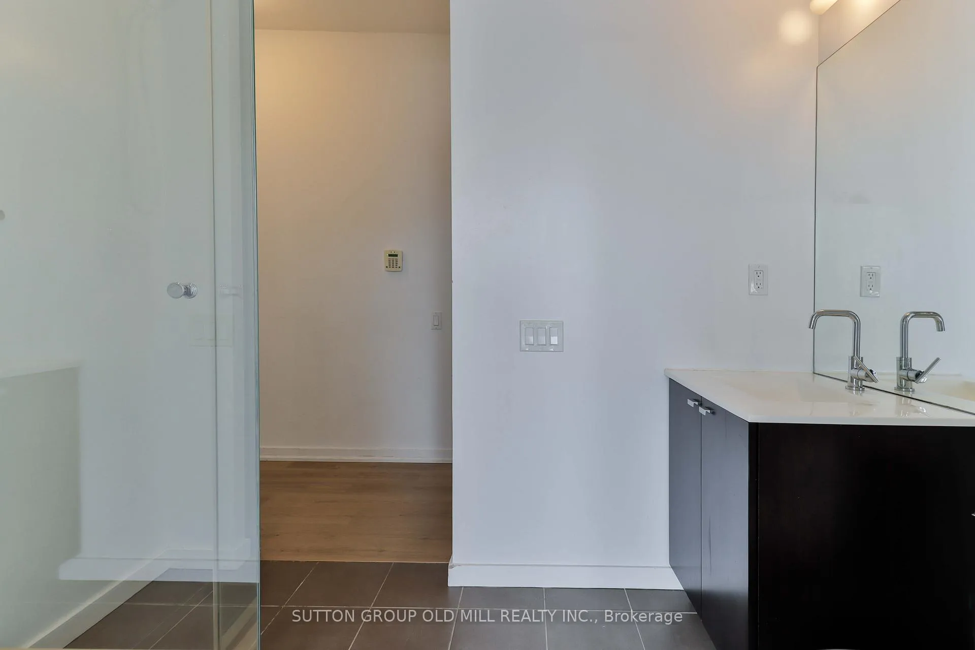 Photo 6 of Unit 414, 103 The Queensway Avenue, Toronto, High Park-Swansea — HOMEH