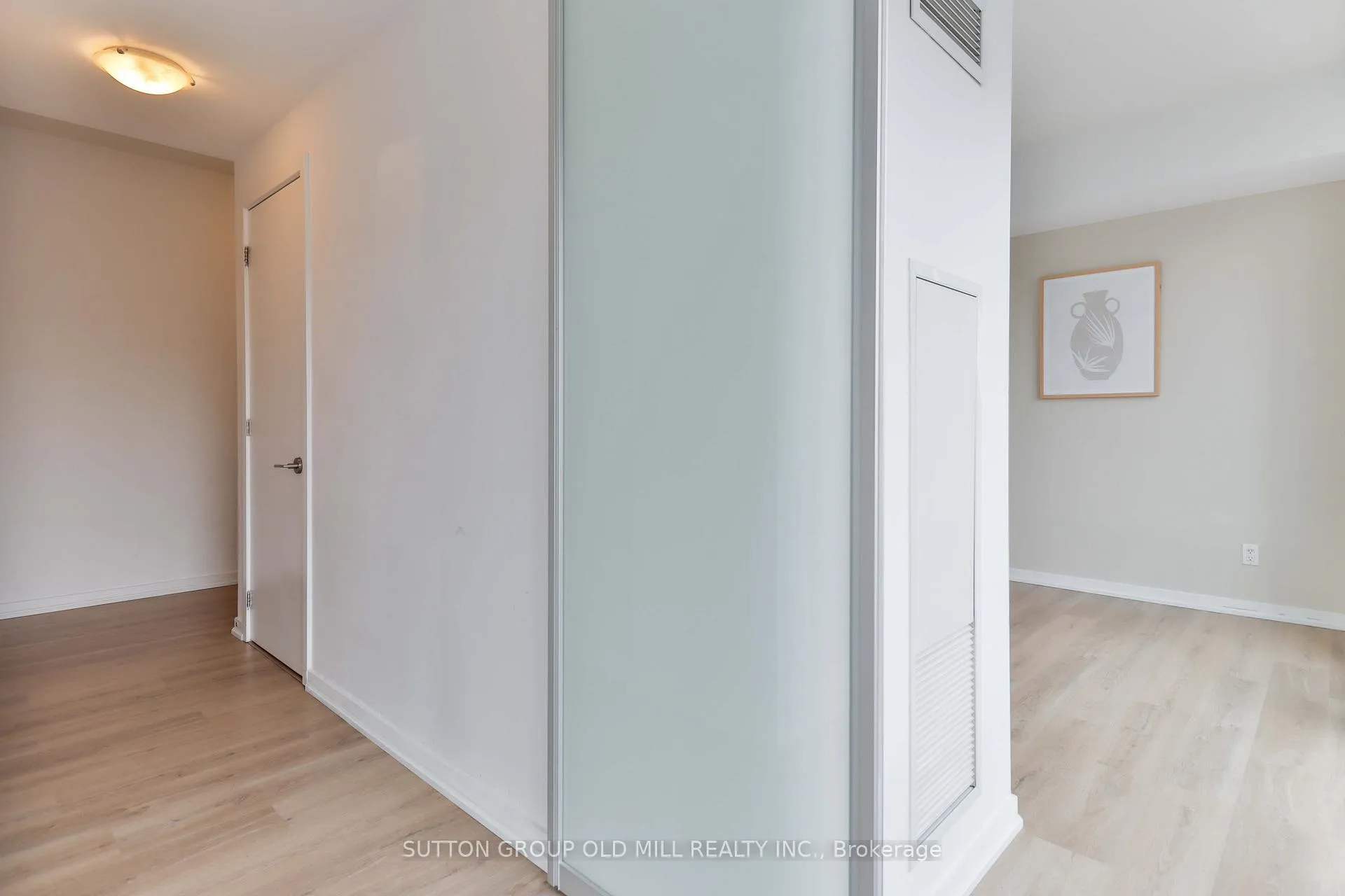 Photo 8 of Unit 414, 103 The Queensway Avenue, Toronto, High Park-Swansea — HOMEH