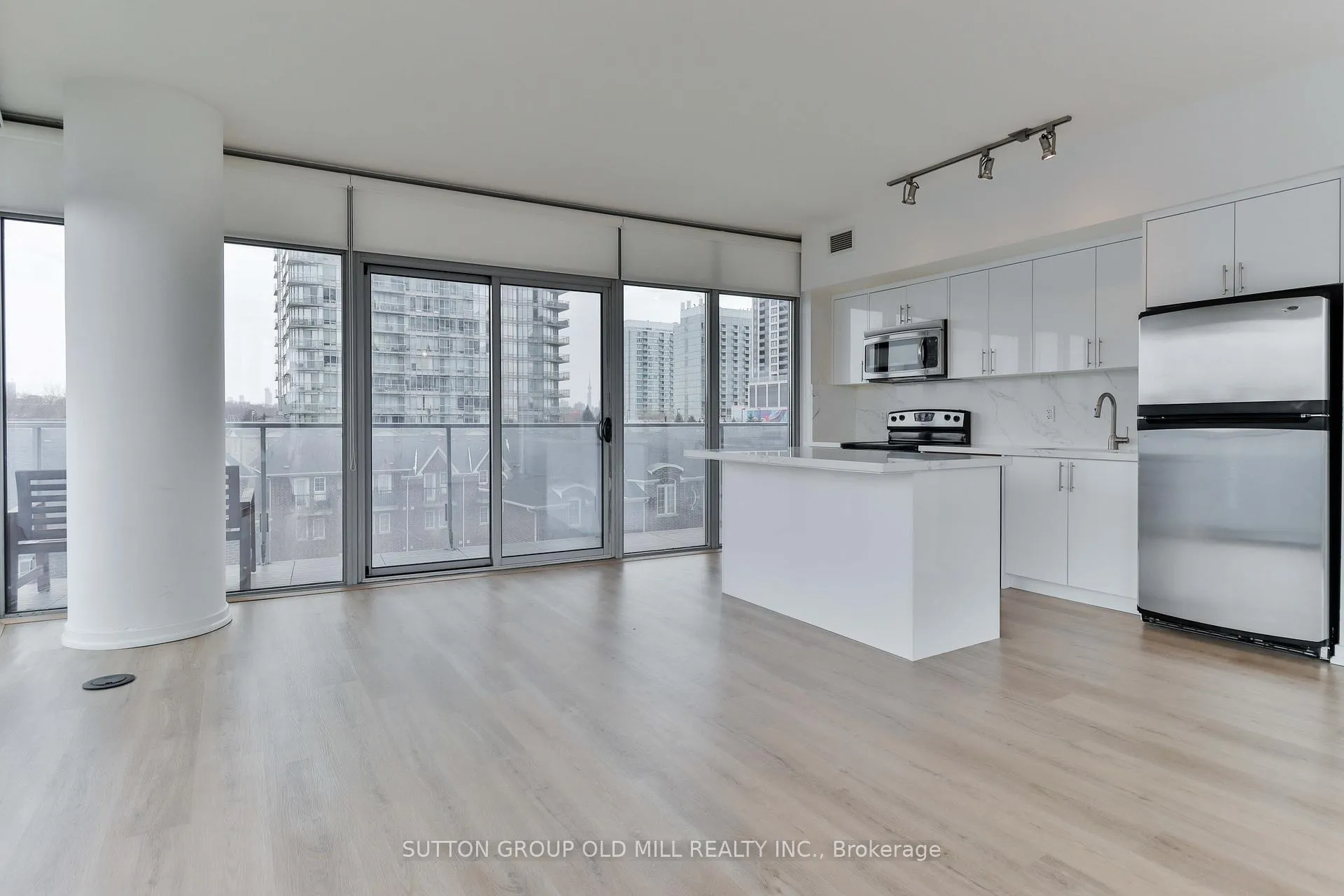 Photo 12 of Unit 414, 103 The Queensway Avenue, Toronto, High Park-Swansea — HOMEH
