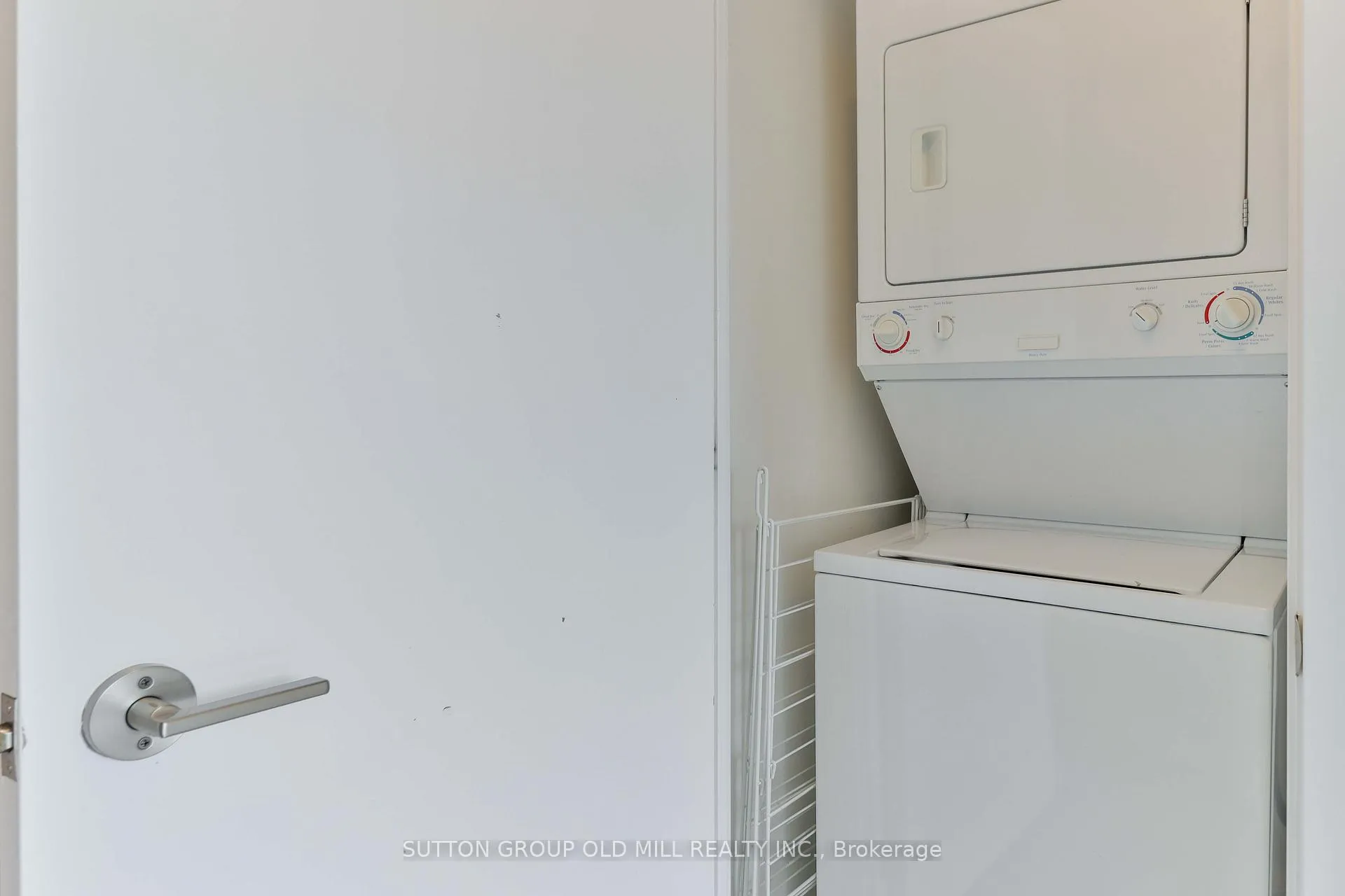 Photo 25 of Unit 414, 103 The Queensway Avenue, Toronto, High Park-Swansea — HOMEH