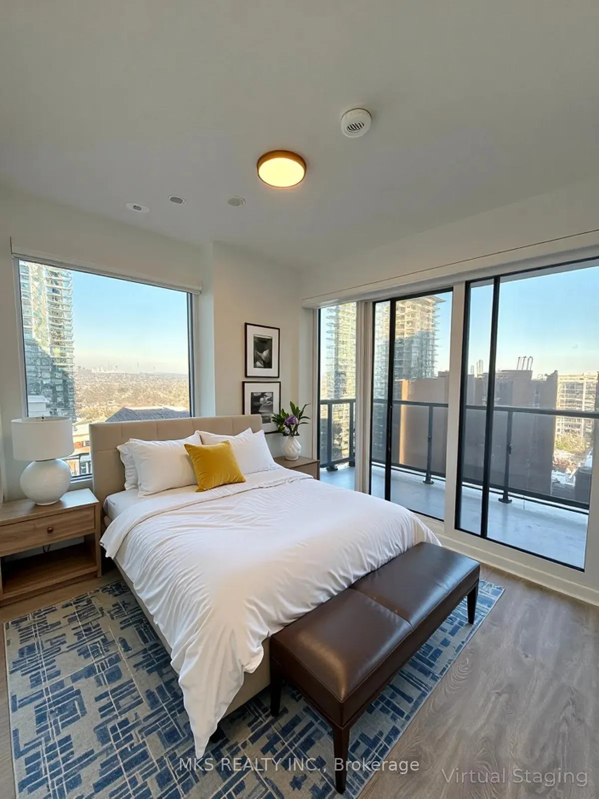 Photo 3 of Unit 1808, 771 Yonge Street, Toronto, The Annex — HOMEH