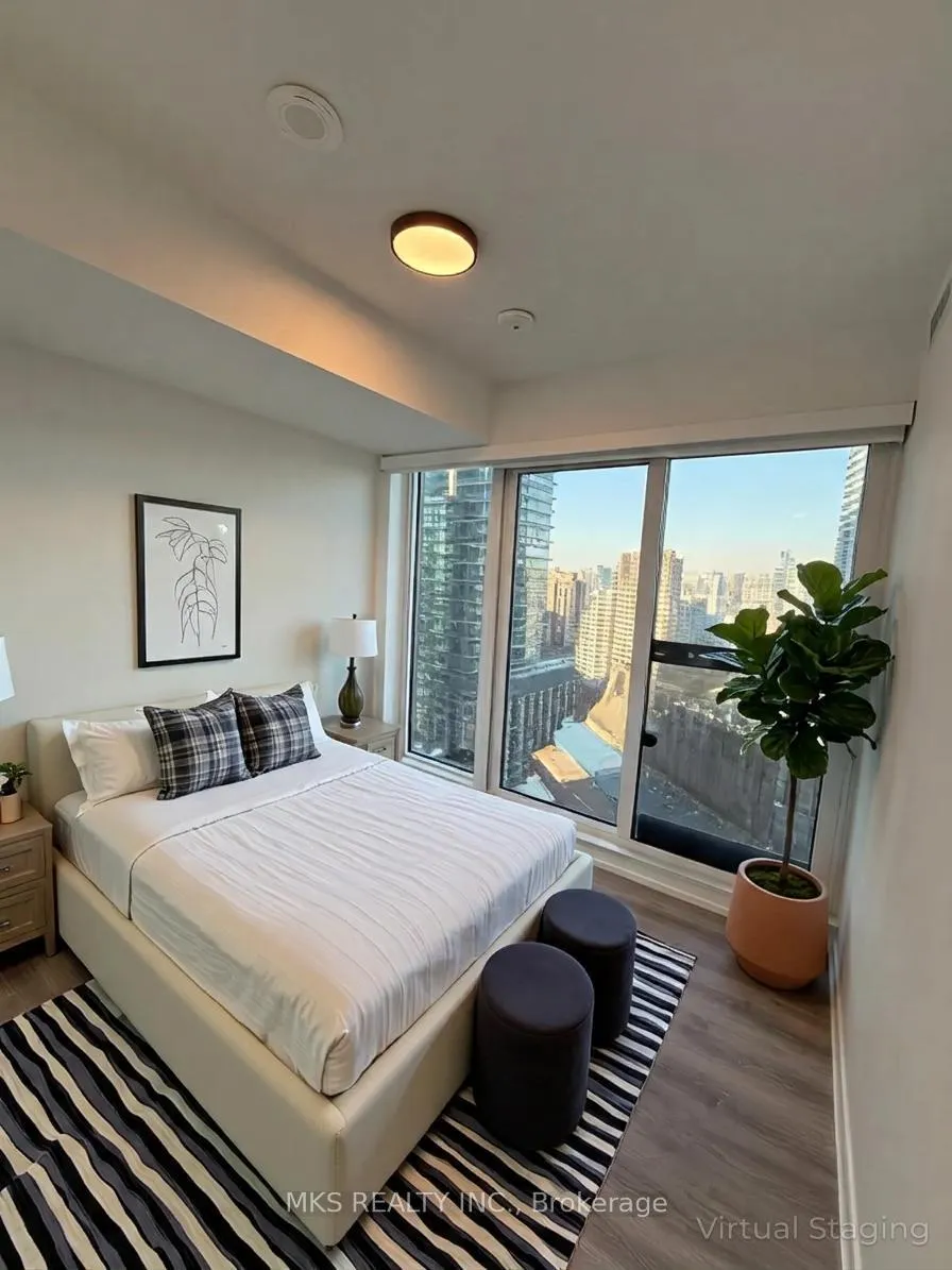 Photo 4 of Unit 1808, 771 Yonge Street, Toronto, The Annex — HOMEH