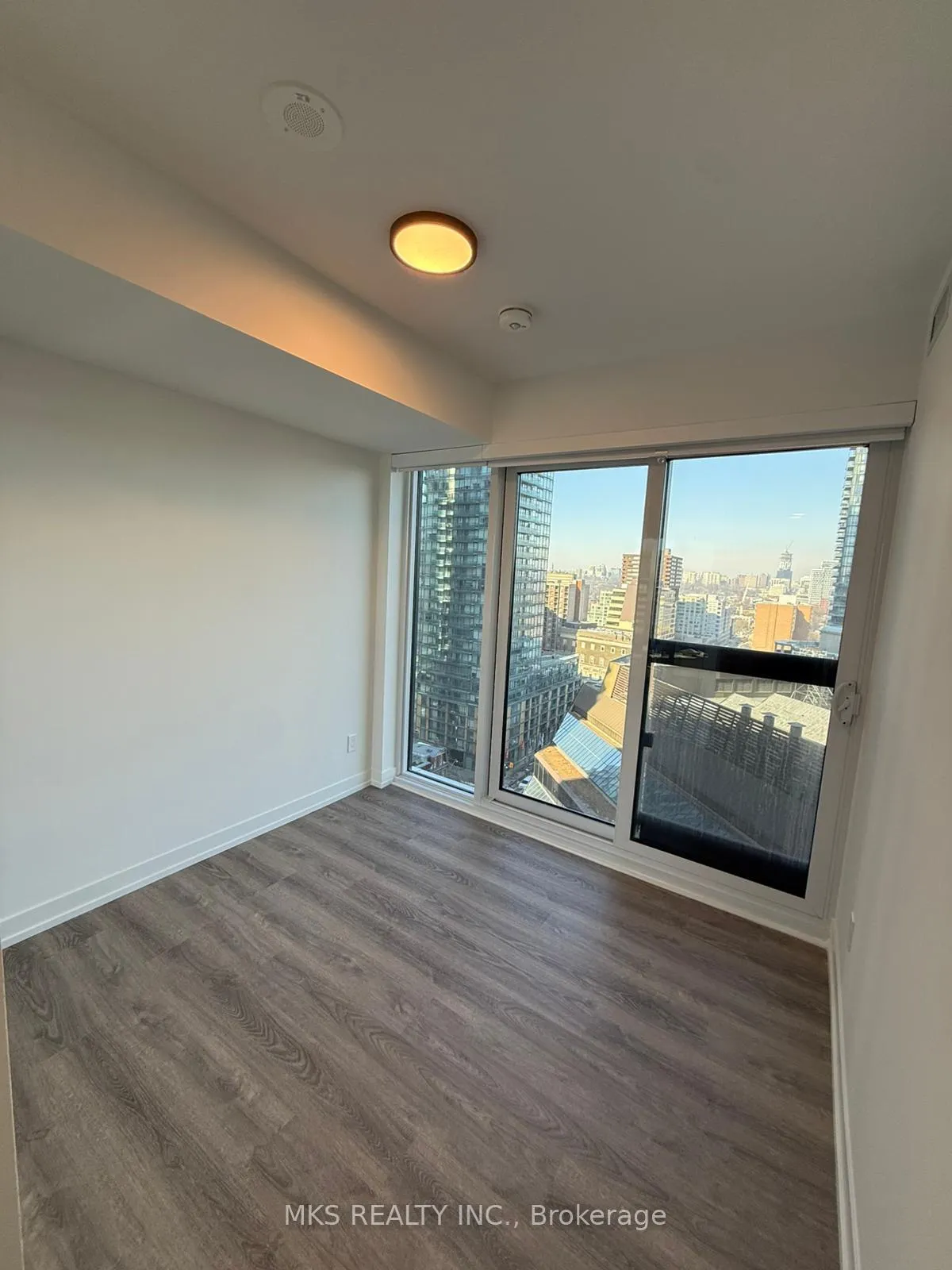 Photo 16 of Unit 1808, 771 Yonge Street, Toronto, The Annex — HOMEH