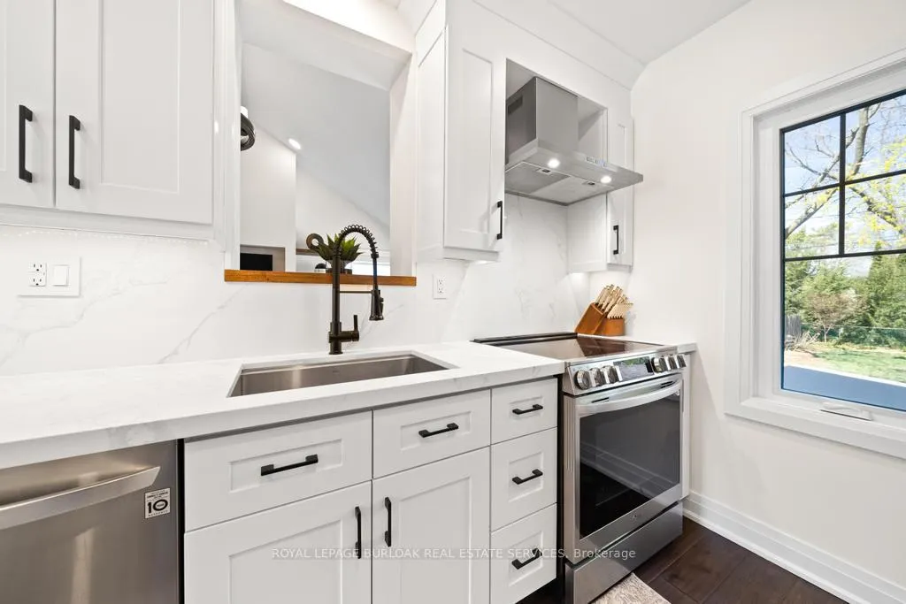 Photo 14 of 321 Guelph Line, Burlington, Roseland — HOMEH