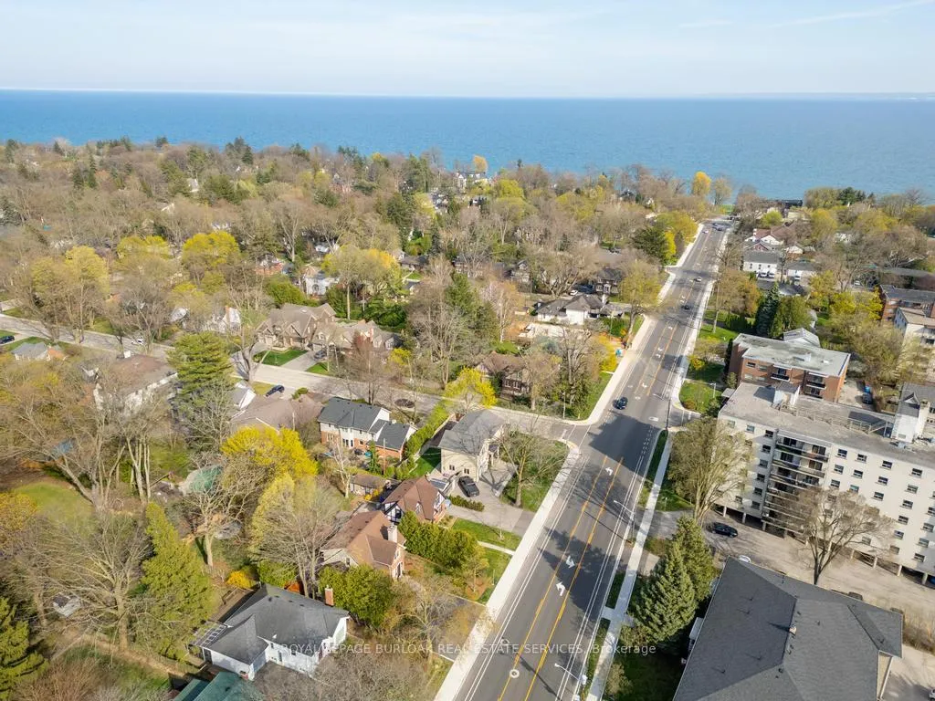Photo 46 of 321 Guelph Line, Burlington, Roseland — HOMEH