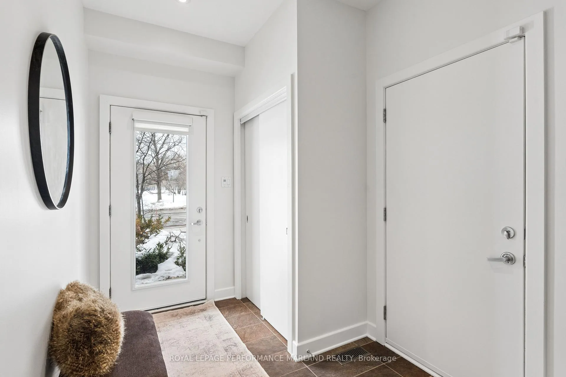 Photo 2 of 1097 North River Road, Ottawa, Overbrook — HOMEH