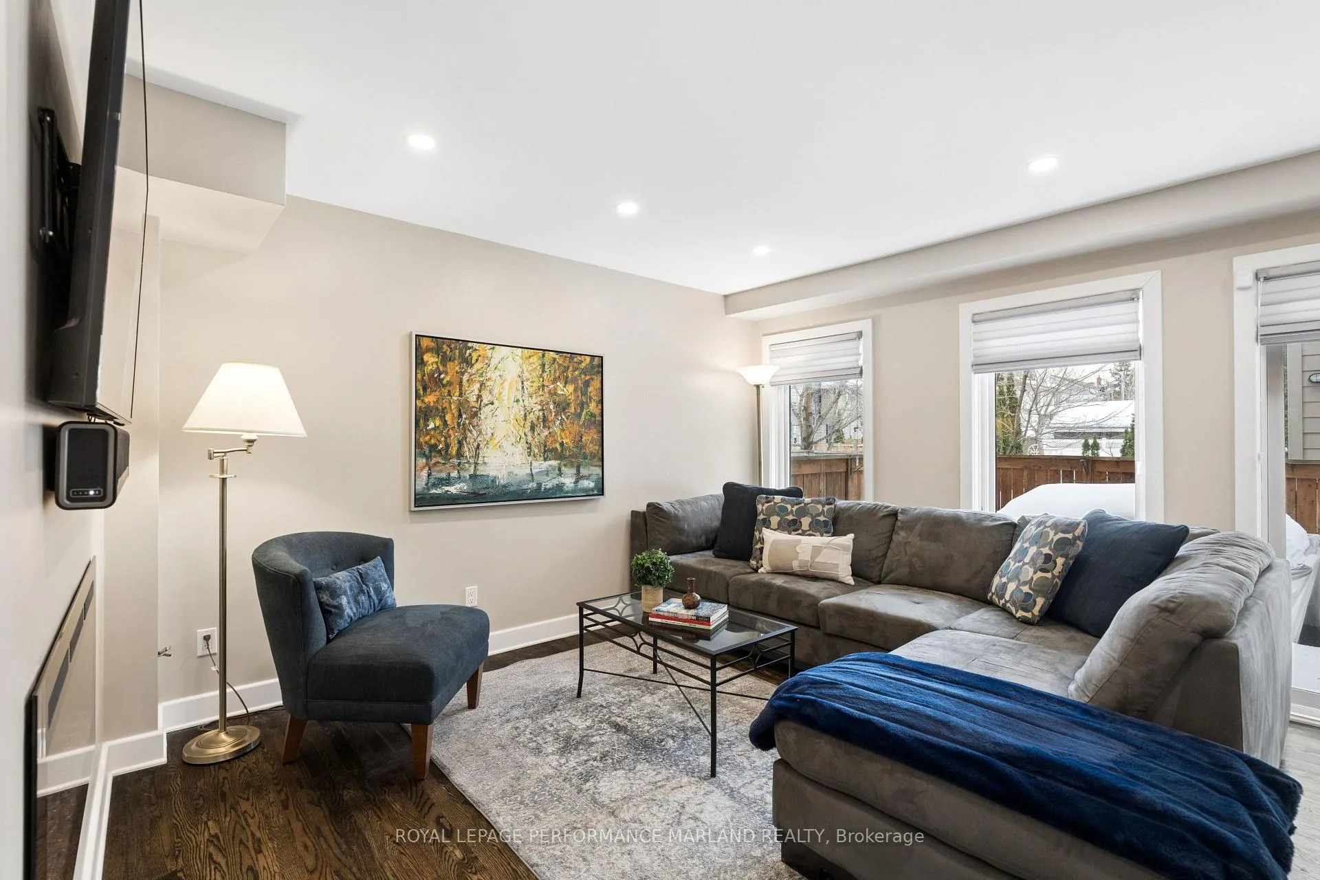 Photo 4 of 1097 North River Road, Ottawa, Overbrook — HOMEH