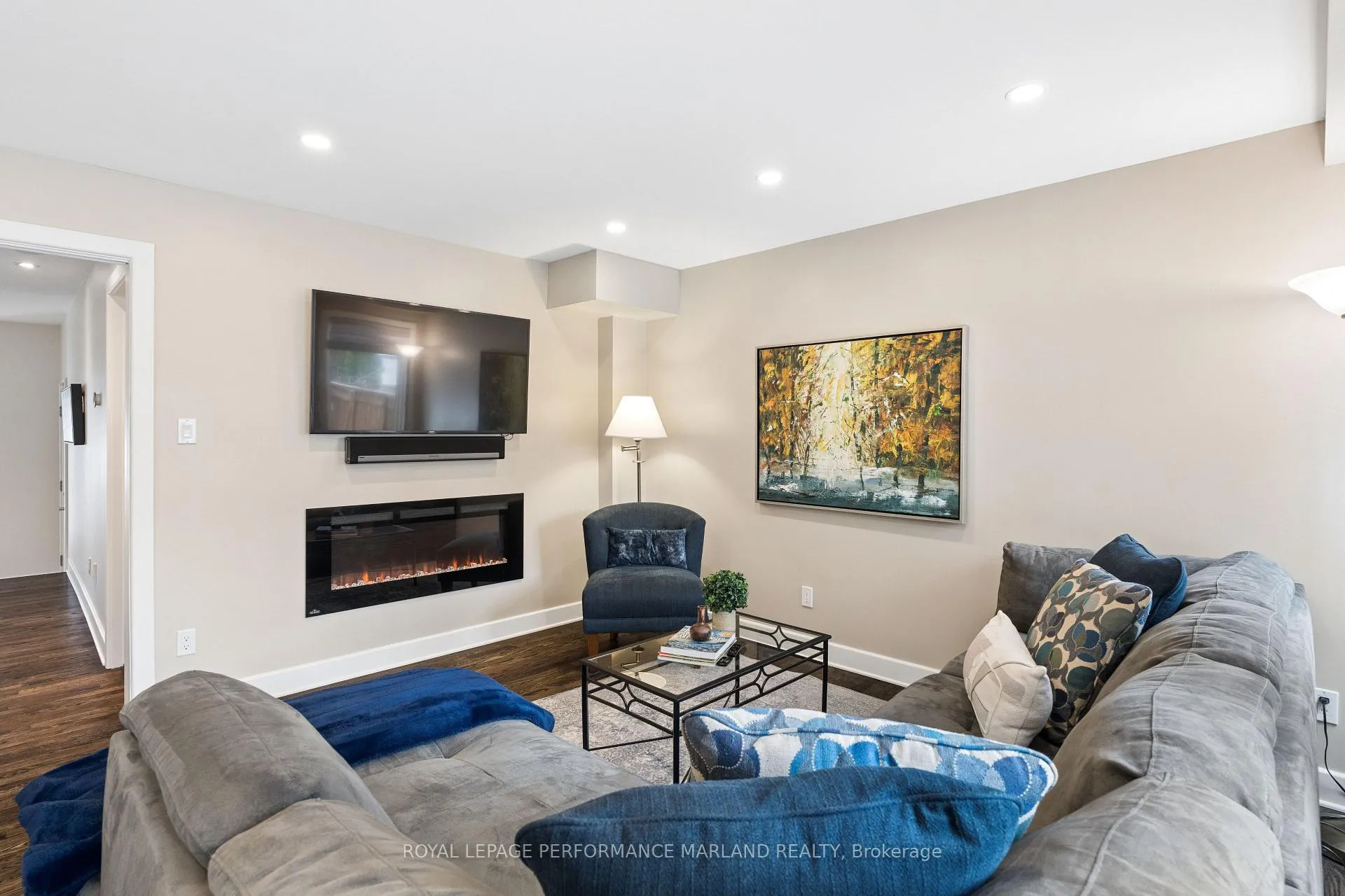 Photo 5 of 1097 North River Road, Ottawa, Overbrook — HOMEH