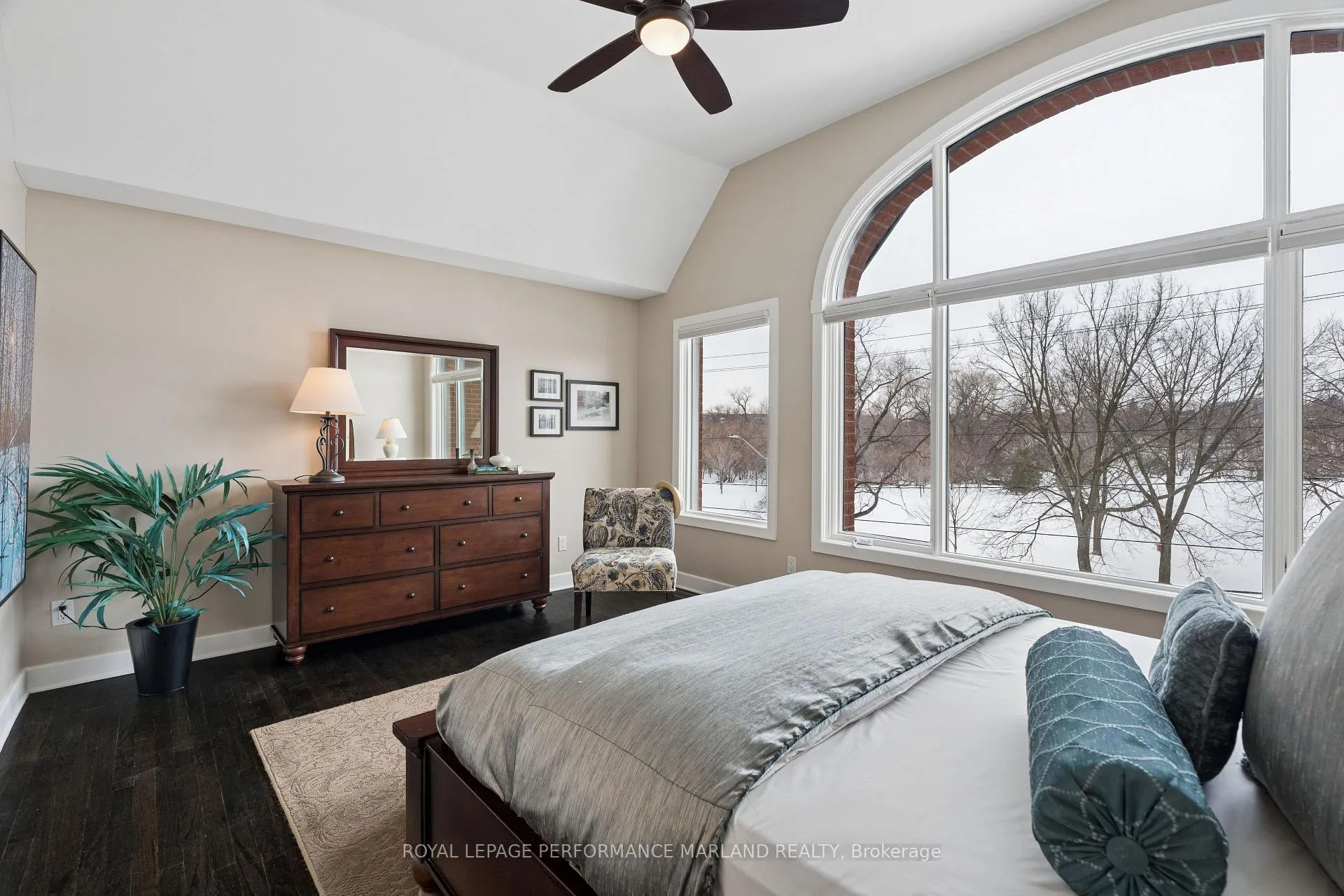 Photo 18 of 1097 North River Road, Ottawa, Overbrook — HOMEH