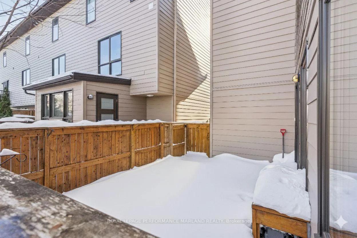 Photo 26 of 1097 North River Road, Ottawa, Overbrook — HOMEH