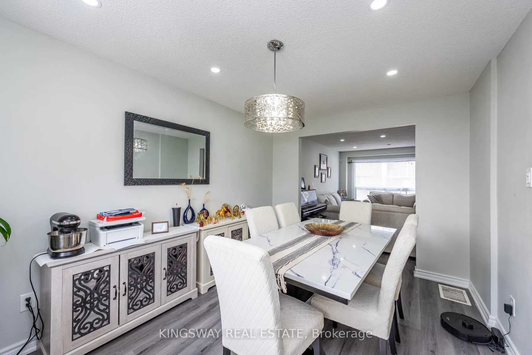 Photo 8 of 138 Ashton Crescent N, Brampton, Central Park — HOMEH