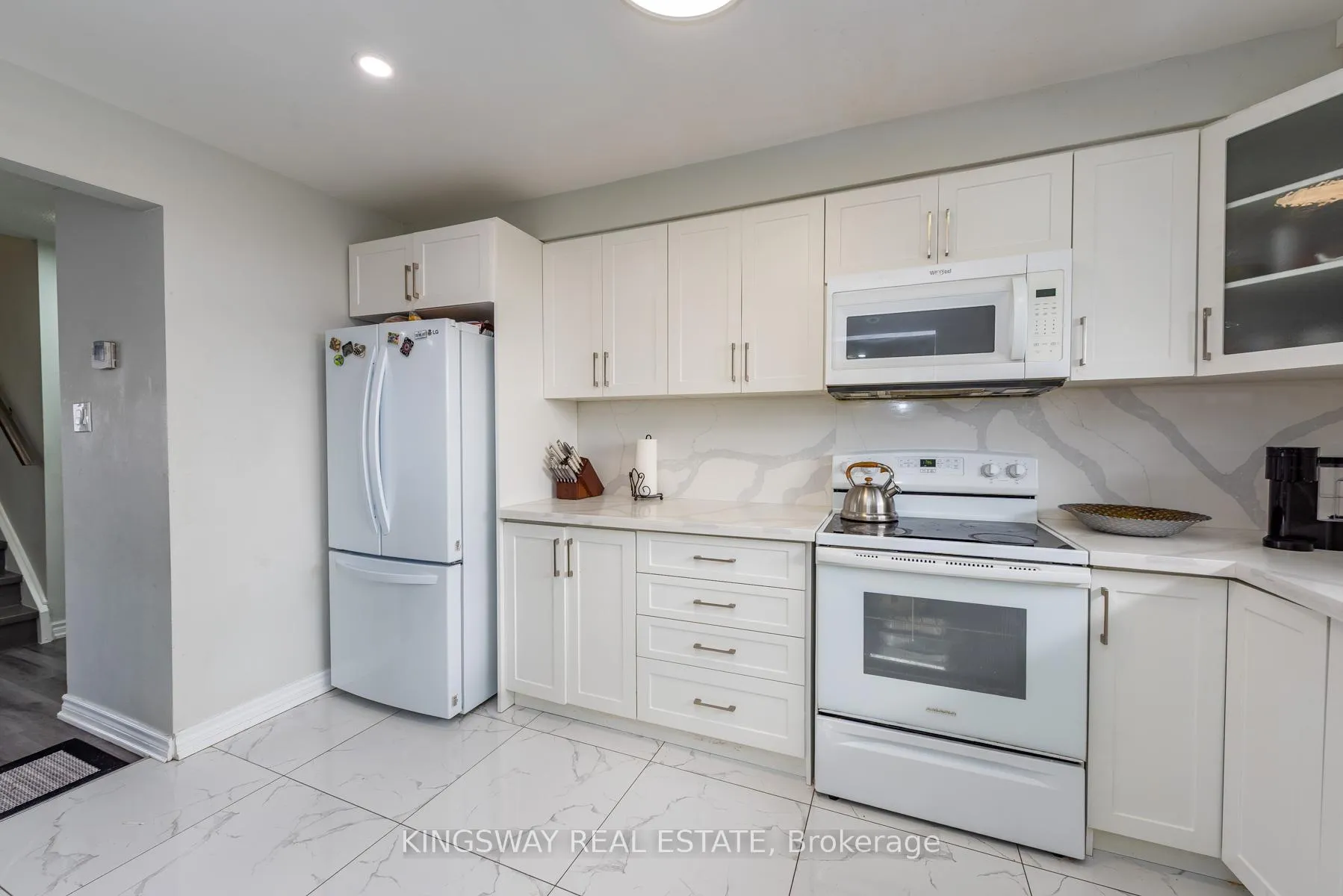Photo 9 of 138 Ashton Crescent N, Brampton, Central Park — HOMEH