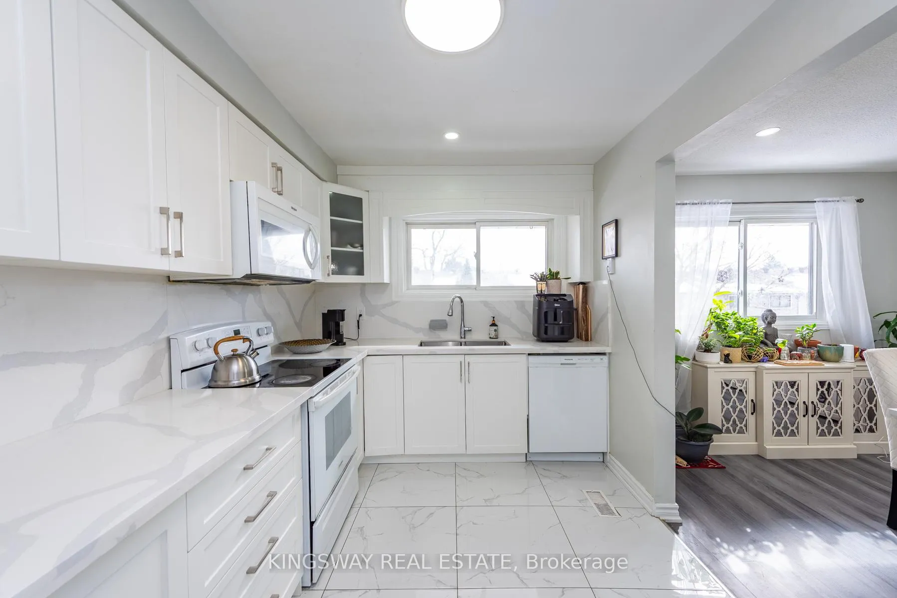 Photo 11 of 138 Ashton Crescent N, Brampton, Central Park — HOMEH