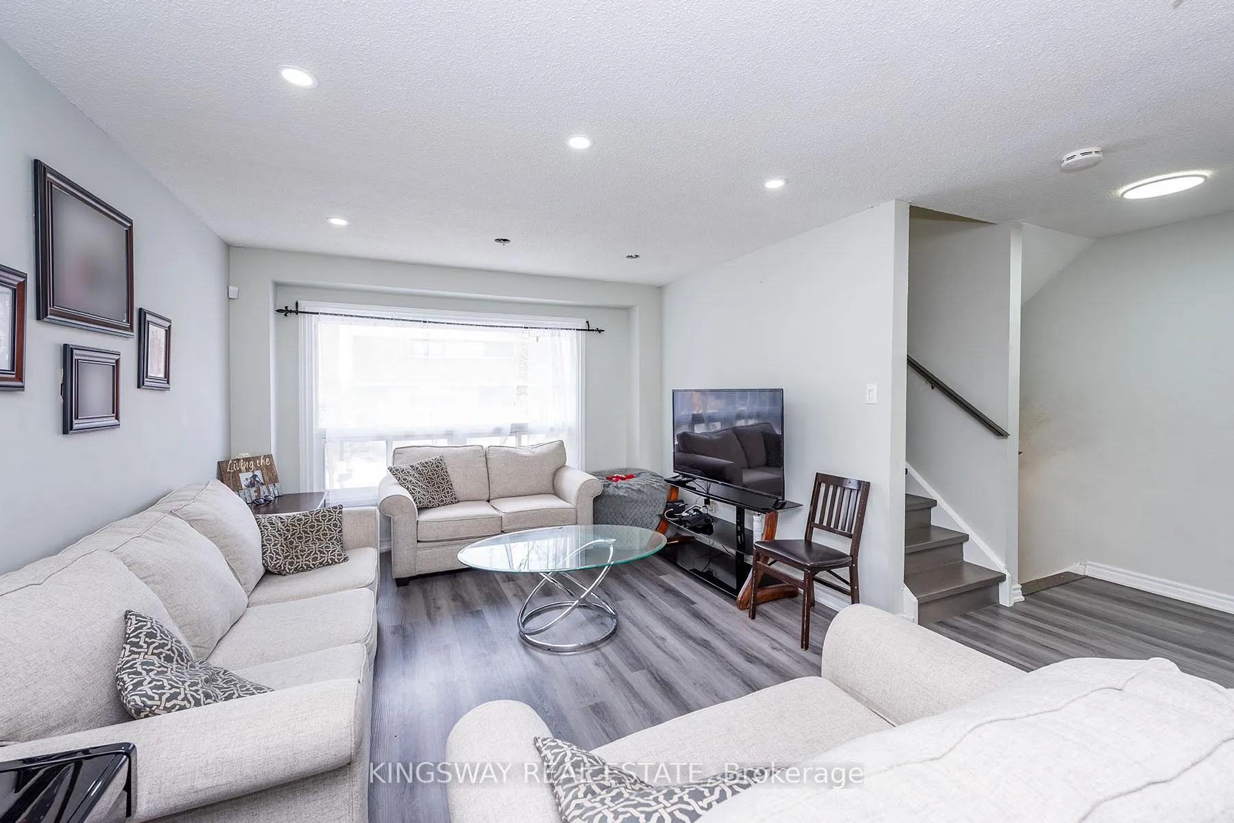 Photo 17 of 138 Ashton Crescent N, Brampton, Central Park — HOMEH