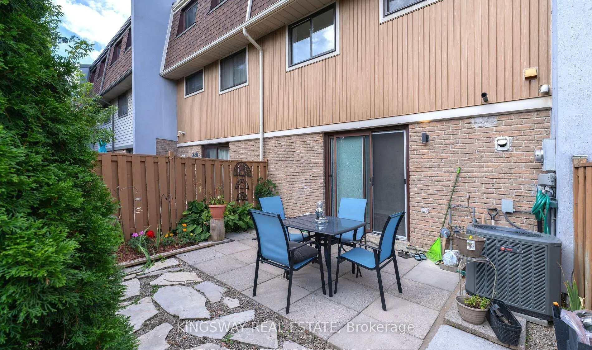 Photo 38 of 138 Ashton Crescent N, Brampton, Central Park — HOMEH
