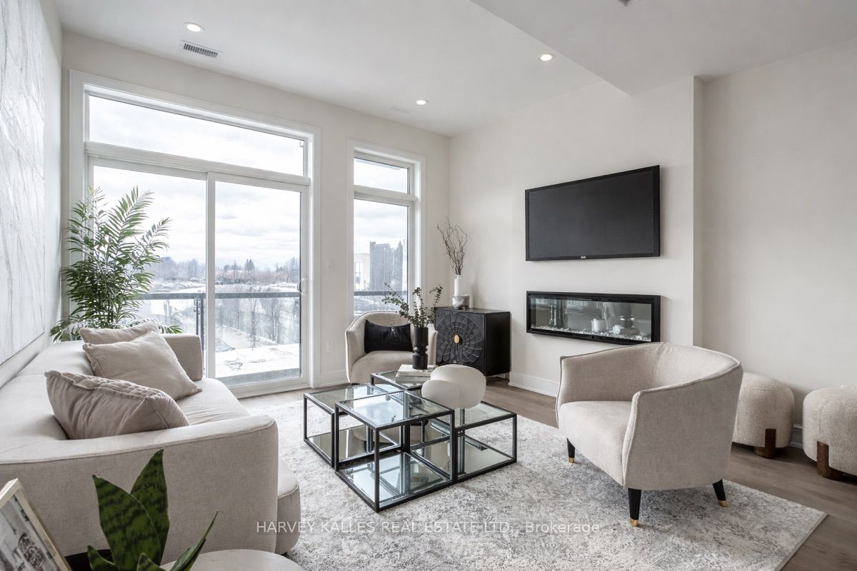 Photo 4 of 17 Innes Avenue, Toronto, Corso Italia-Davenport — HOMEH
