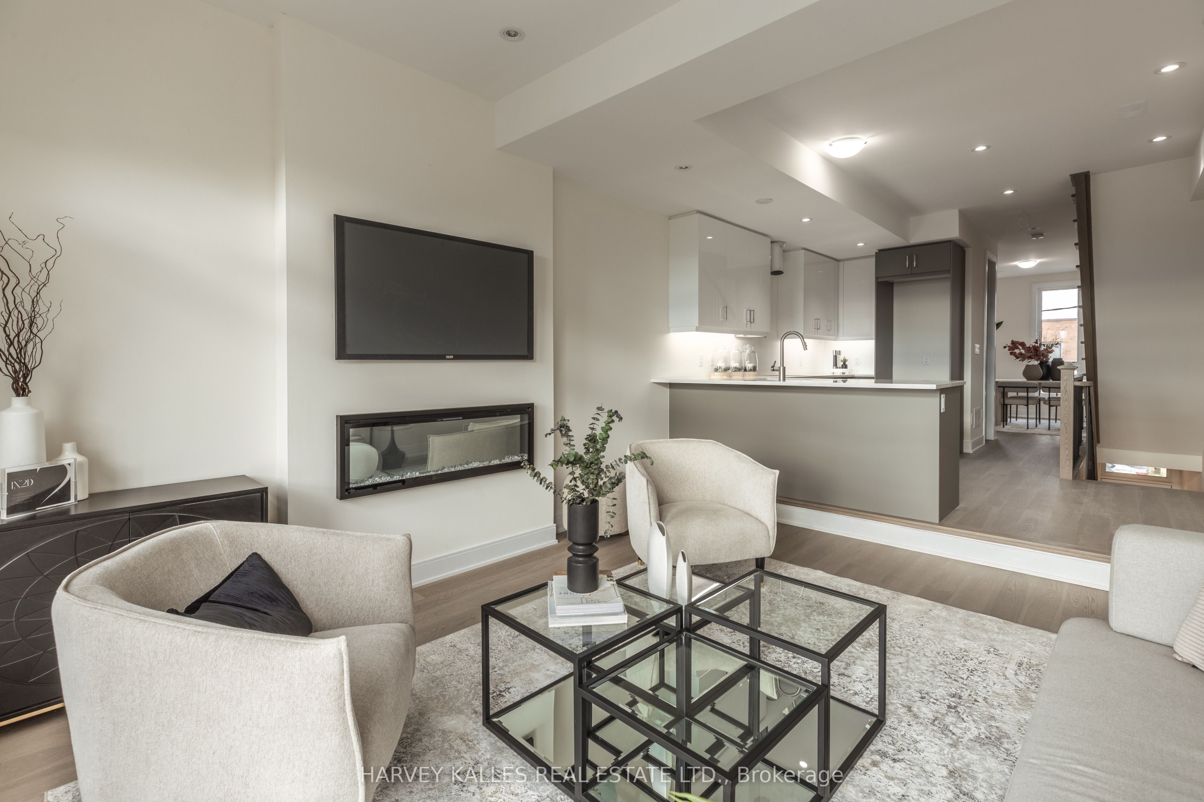 Photo 16 of 17 Innes Avenue, Toronto, Corso Italia-Davenport — HOMEH