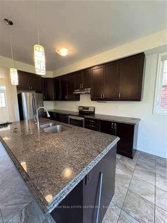 Photo 10 of 50 Shoreacres Drive, Kitchener, Rosenburg — HOMEH