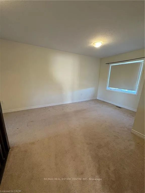 Photo 14 of 50 Shoreacres Drive, Kitchener, Rosenburg — HOMEH