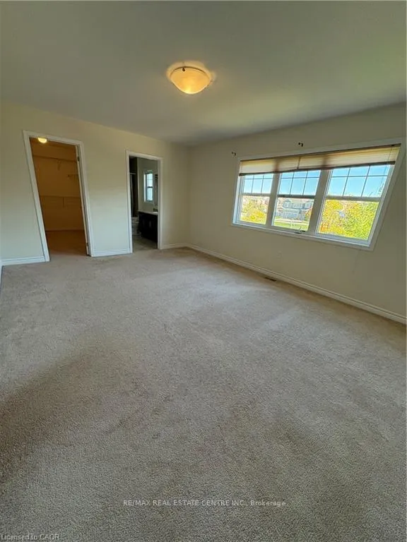 Photo 20 of 50 Shoreacres Drive, Kitchener, Rosenburg — HOMEH