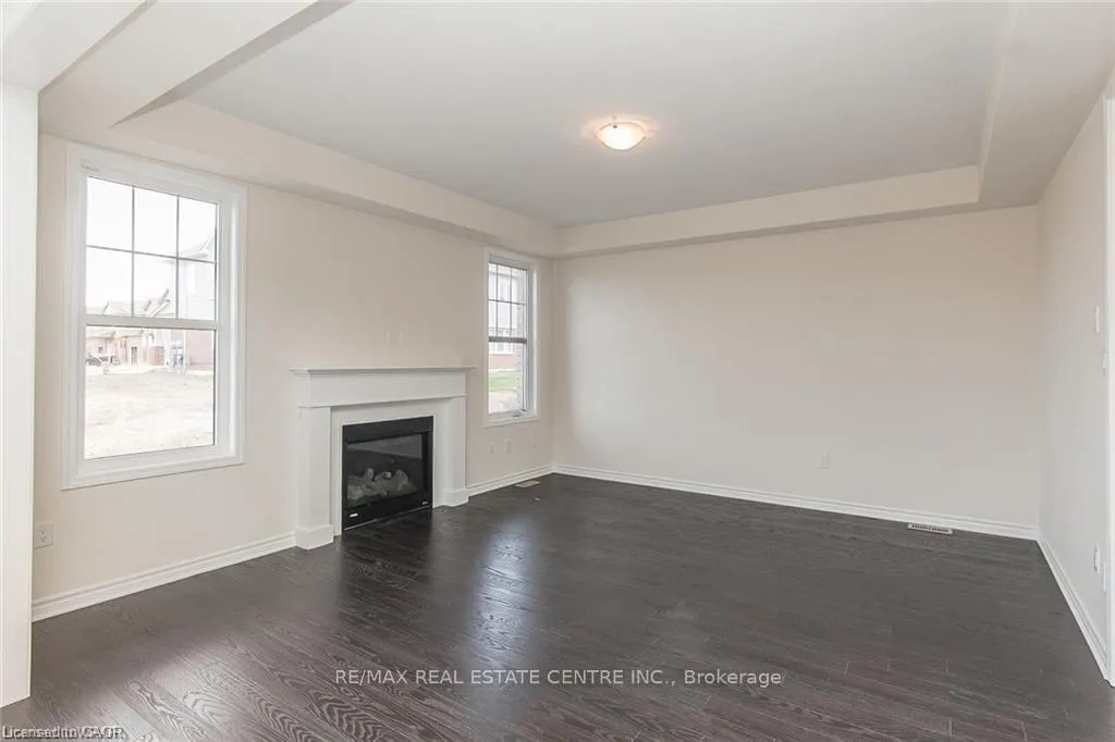 Photo 35 of 50 Shoreacres Drive, Kitchener, Rosenburg — HOMEH