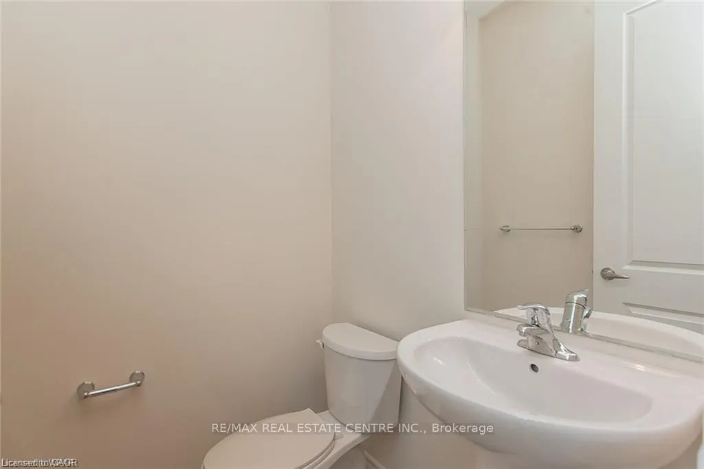 Photo 37 of 50 Shoreacres Drive, Kitchener, Rosenburg — HOMEH