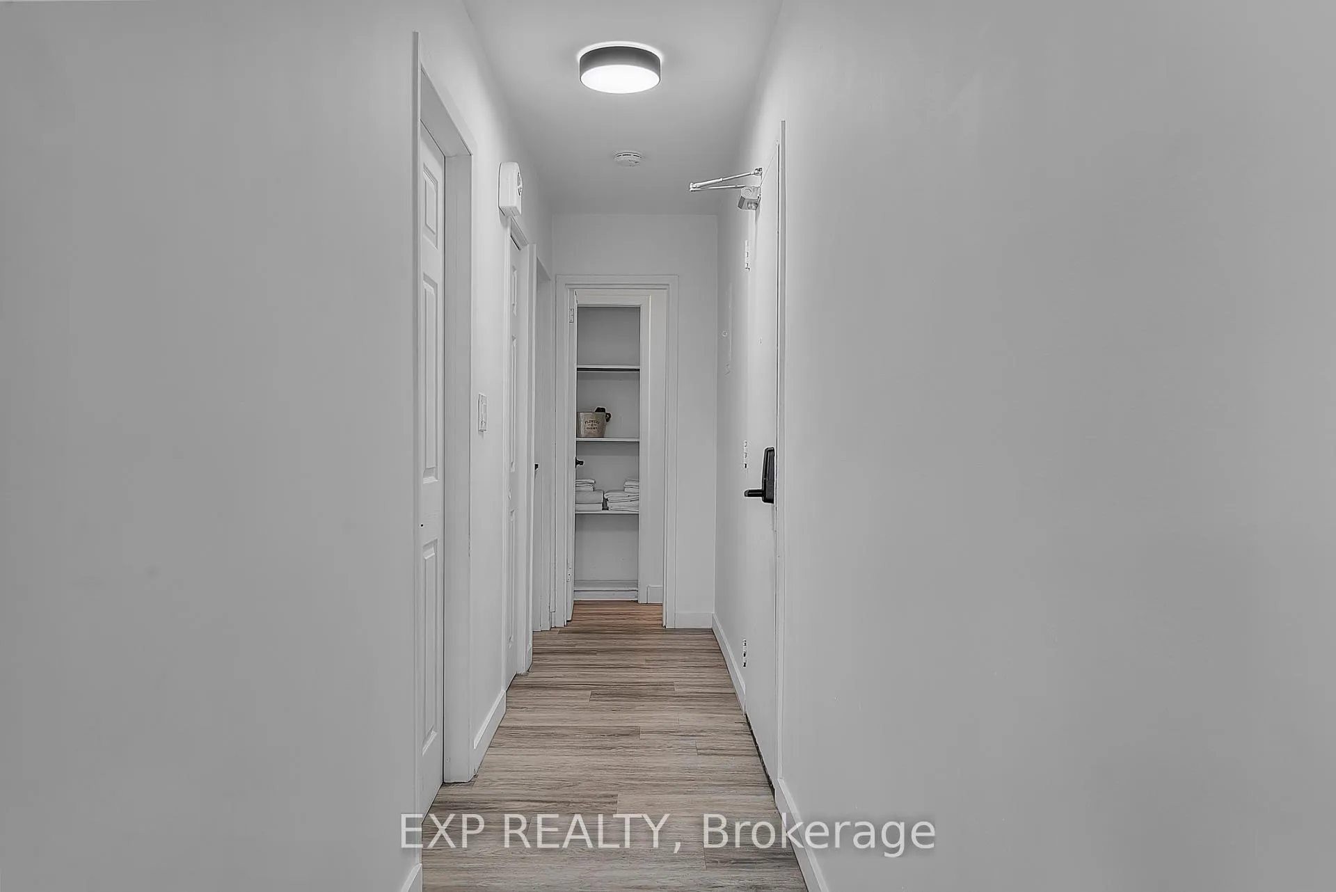 Photo 7 of Unit 1, 4595 Queen Street, Niagara Falls, Downtown — HOMEH