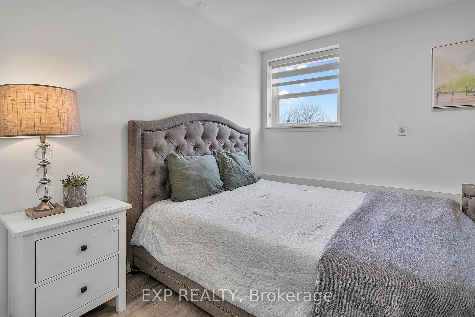 Photo 8 of Unit 1, 4595 Queen Street, Niagara Falls, Downtown — HOMEH