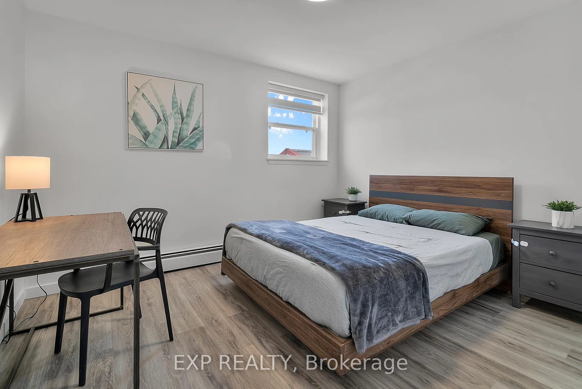 Photo 10 of Unit 1, 4595 Queen Street, Niagara Falls, Downtown — HOMEH