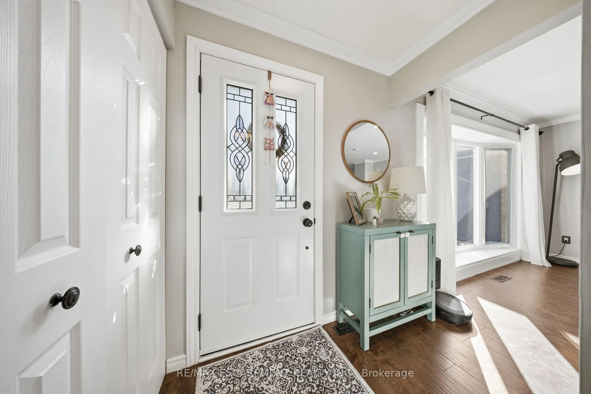 Photo 4 of 70 Athenia Drive, Hamilton, Stoney Creek Mountain — HOMEH